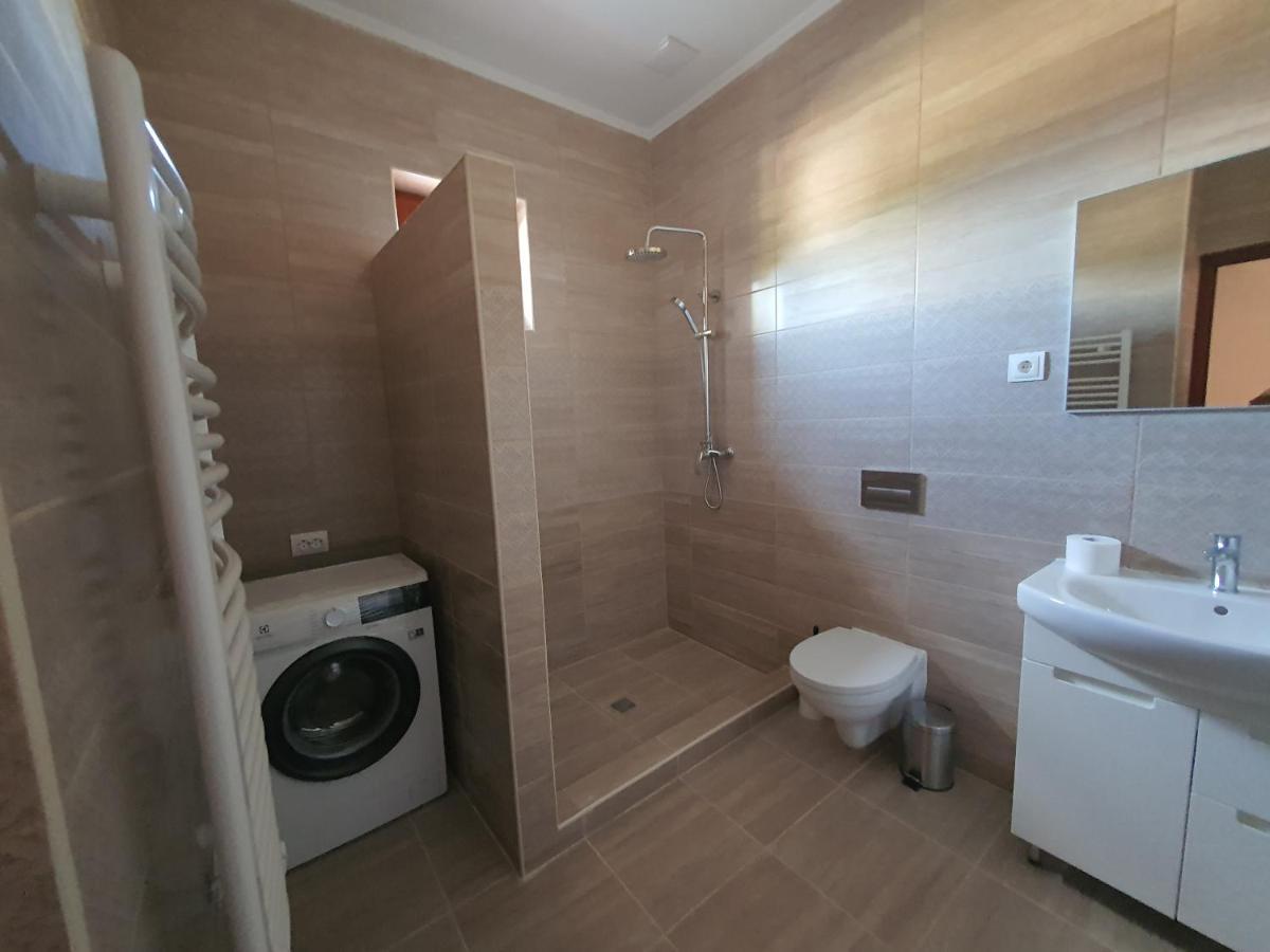 Hotel Bereg-Travel Esterno foto