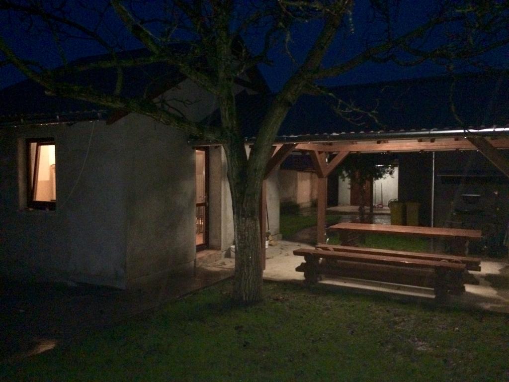 Hotel Bereg-Travel Esterno foto